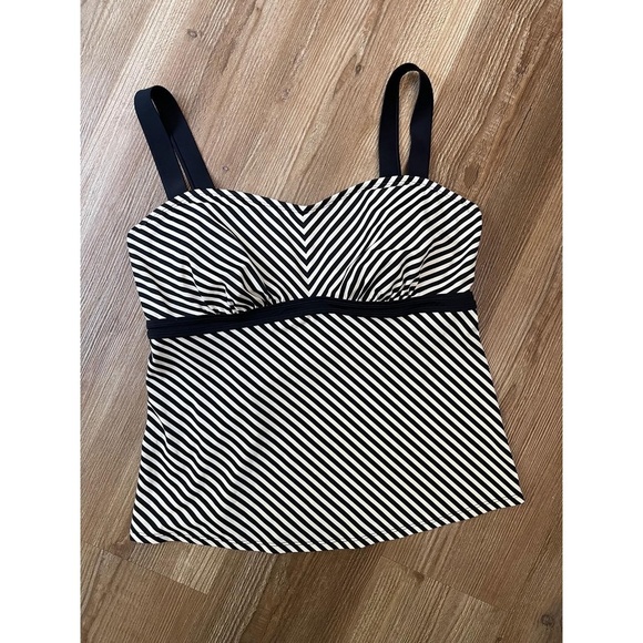 Athleta Slash Stripe Pura Tankini Women’s Top Black White Athletic Swim 38 D/DD - Picture 2 of 7